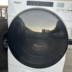 Whirlpool 2 In 1 washer and dryer combo 