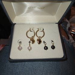 NIB 10KT GOLD EARRINGS WITH INTERCHANGEABLE CHARMS