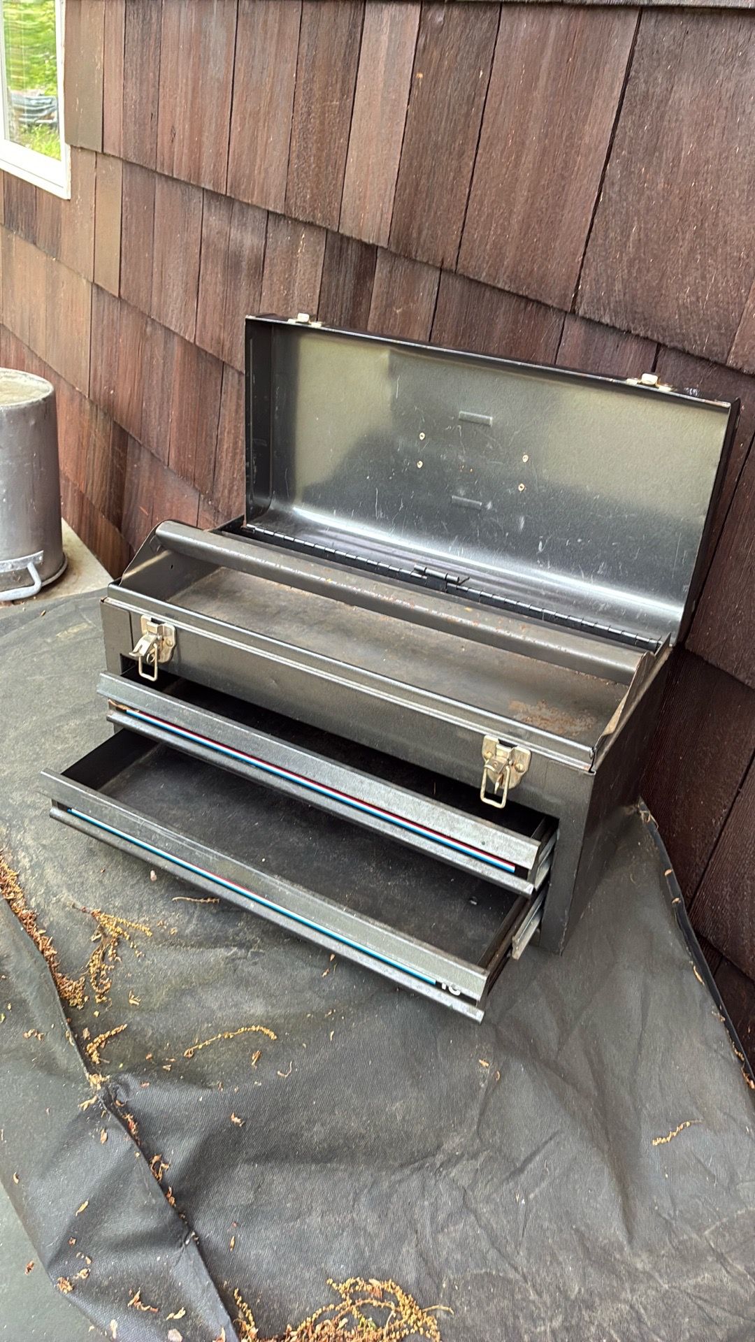 Tool box all American 18 works perfect
