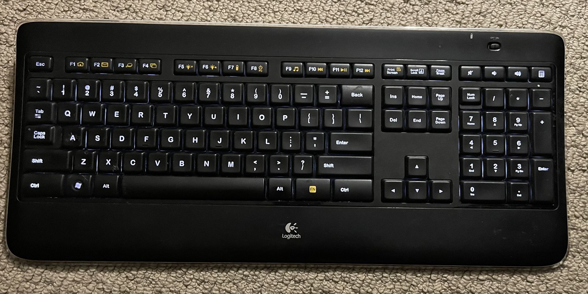 Logitech K 800  Keyboard 