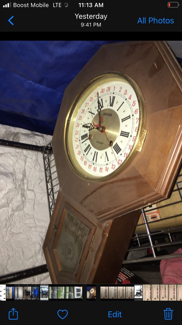 Antique clock style. $100. Needs servicing