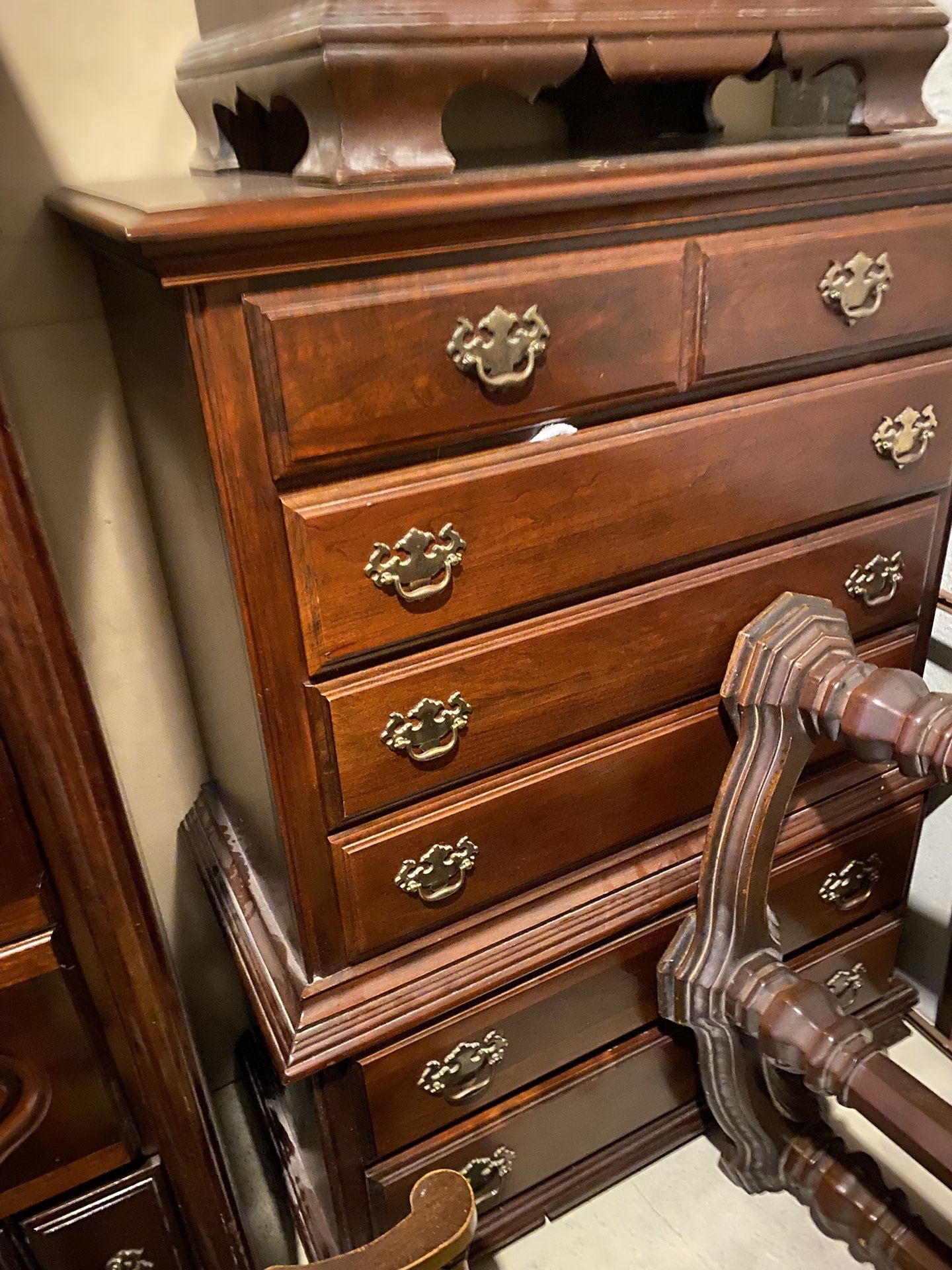 Dresser Set