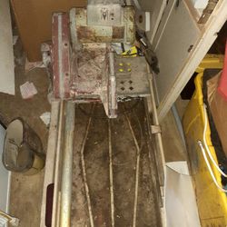 Adjustable Leg Stilts For Doing Drywall And Painting