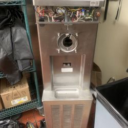 Wendy’s Frosty Machine 