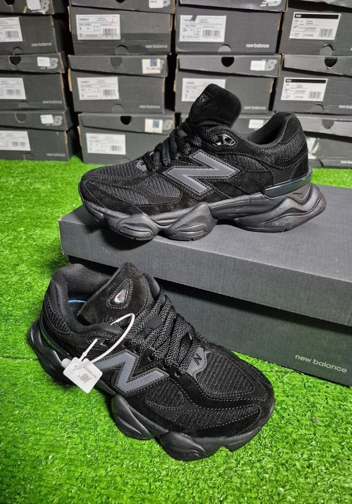 New Balance 9060, Negros.