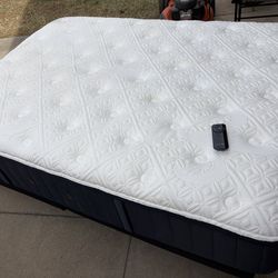 Full Size Mattress and Adjustable Base