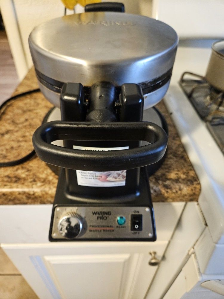 Waring Professional Waffle Maker