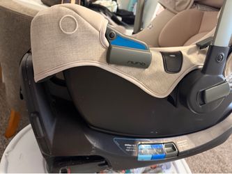 Nuna pipa RX car seat with car attachment