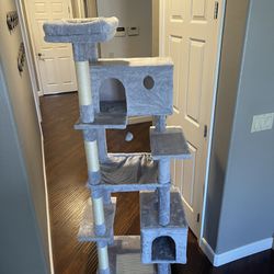 New 6 Foot Cat Tree Scratching Post