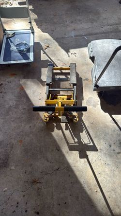 Hydraulic Motorcycle Jack