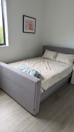 Full Sized Bed