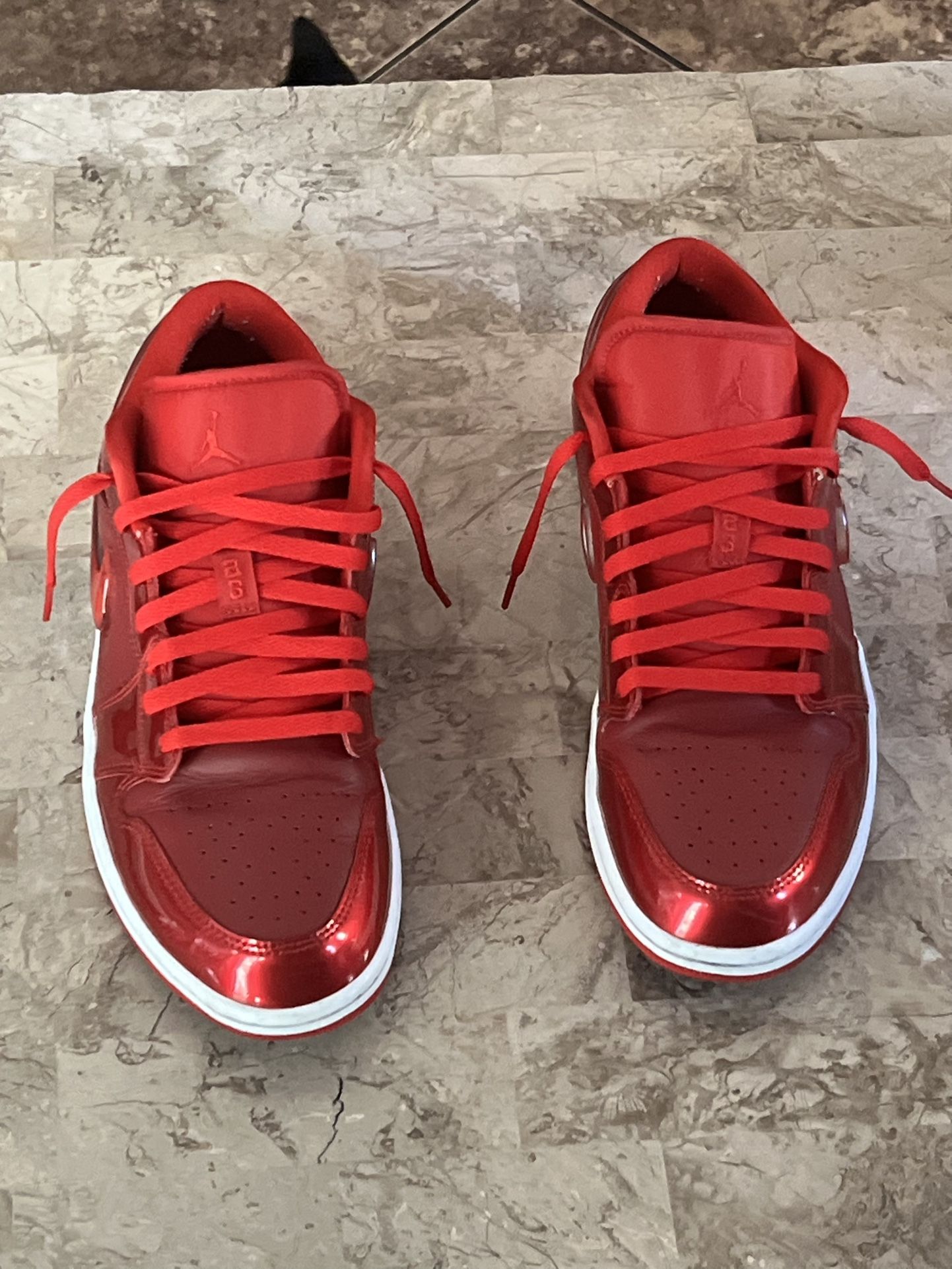Jordan 1 Pomegranate Low 
