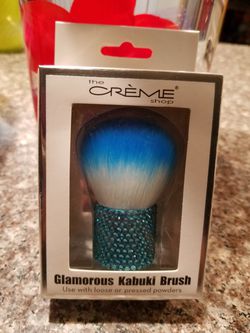The creme shop Glamorous Kabuki Makeup Brush