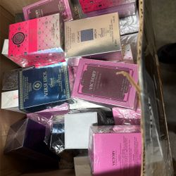 Vendo Estos Perfumes   $10  Cada Uno 