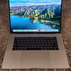 Macbook Pro Retina 2017 (15-inch display, 500 SSD Storage, 16gb Ram, i7 Processor)