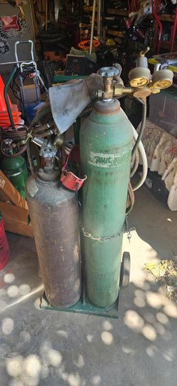 Complete Oxy‑Acetylene Torch Rig – Owner Tanks, Cart & Accessories