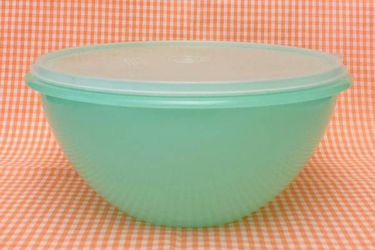 Vtg Tupperware Jadeite Green Bowl With Lid 786-6 Seal Lid 230-3 No Gra –  Omniphustoys