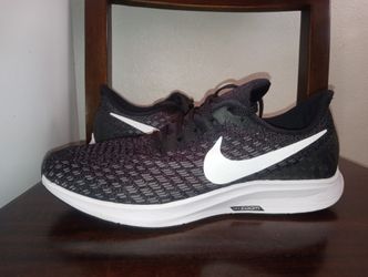 Like new size 10.5 Men's $30