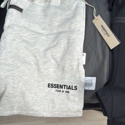 Essential Shorts 🩳 