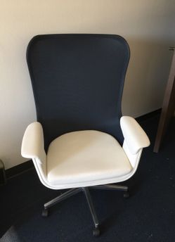 Breeze mesh chair