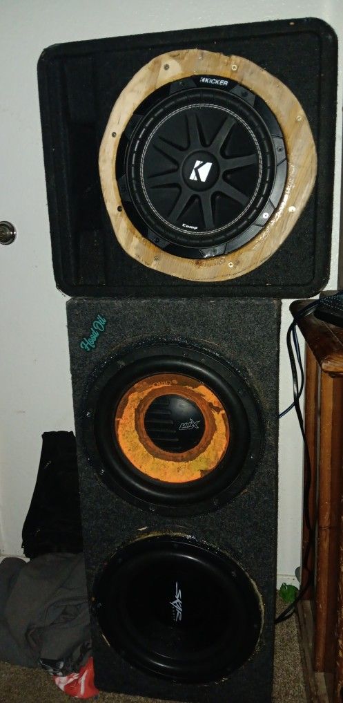 Subwoofers/speakers