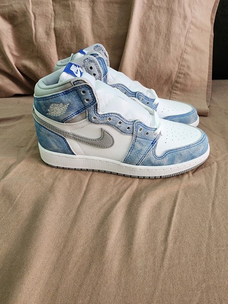 GS SZ5.5Y JORDAN 1 HYPER ROYAL