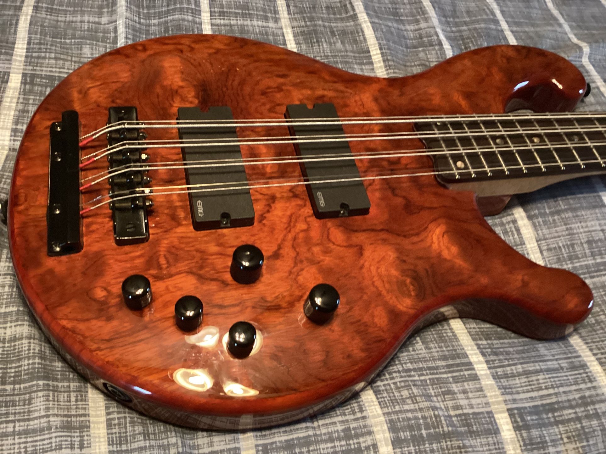 Dean Rhapsody 8 String Electric Bass Guitar In Mint Condition