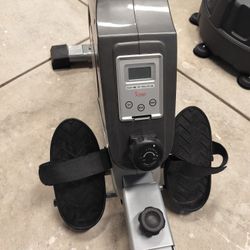 Sunny Health Rowing Machine 