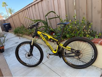 Intense carbine 275 carbon medium frame..clean bike