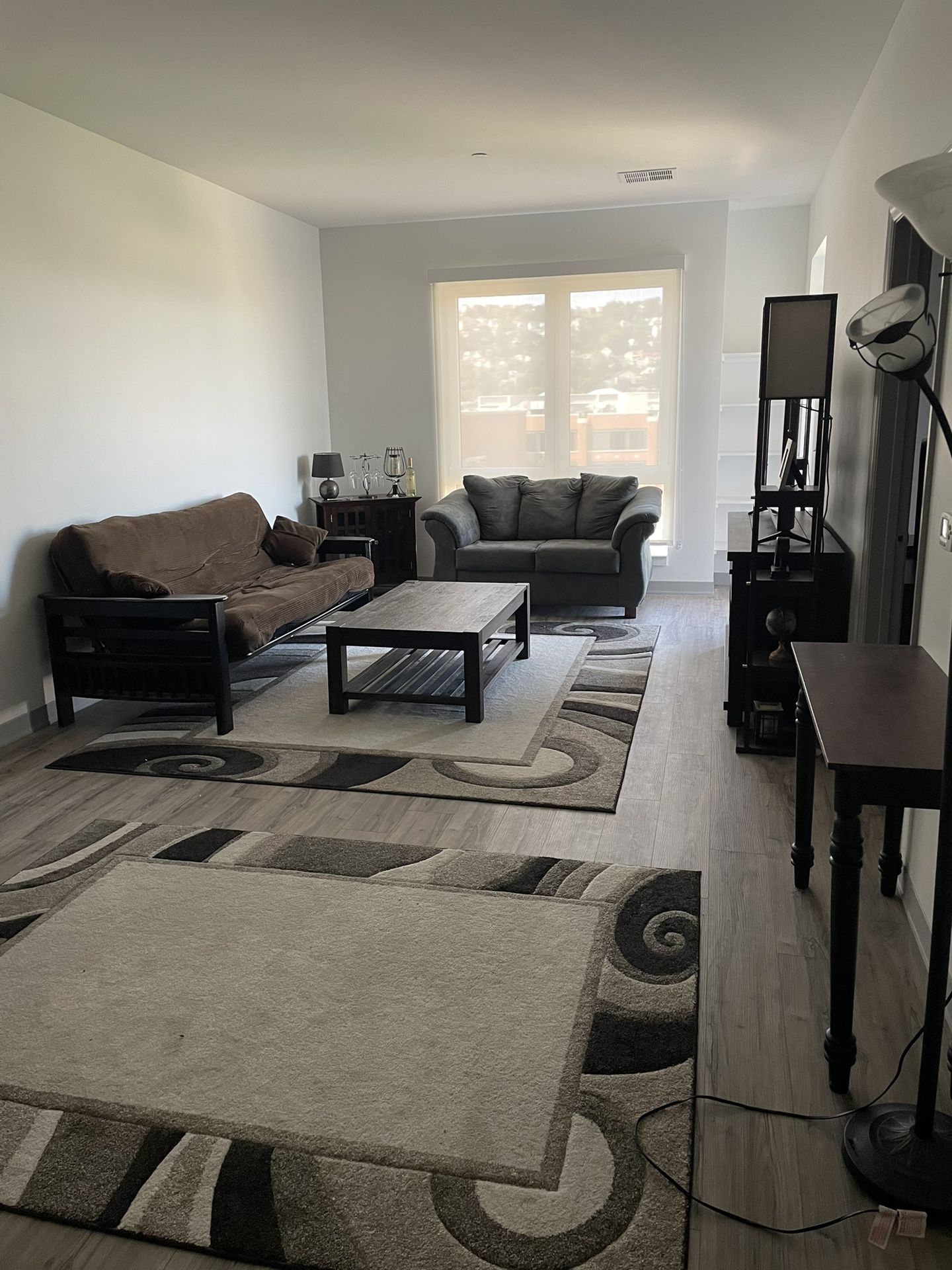 FREE - Living Room Furniture Set. Includes Everything In Picture