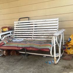 Bench In Good Condition