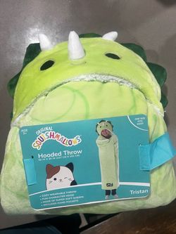 Squishmallow Hooded Throw Tristan