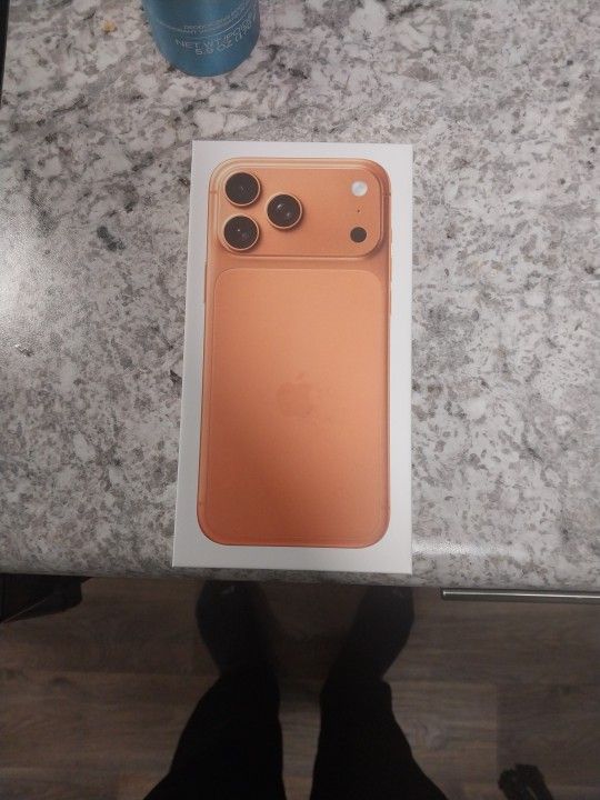 Iphone 17 Pro Max Cosmic Orange