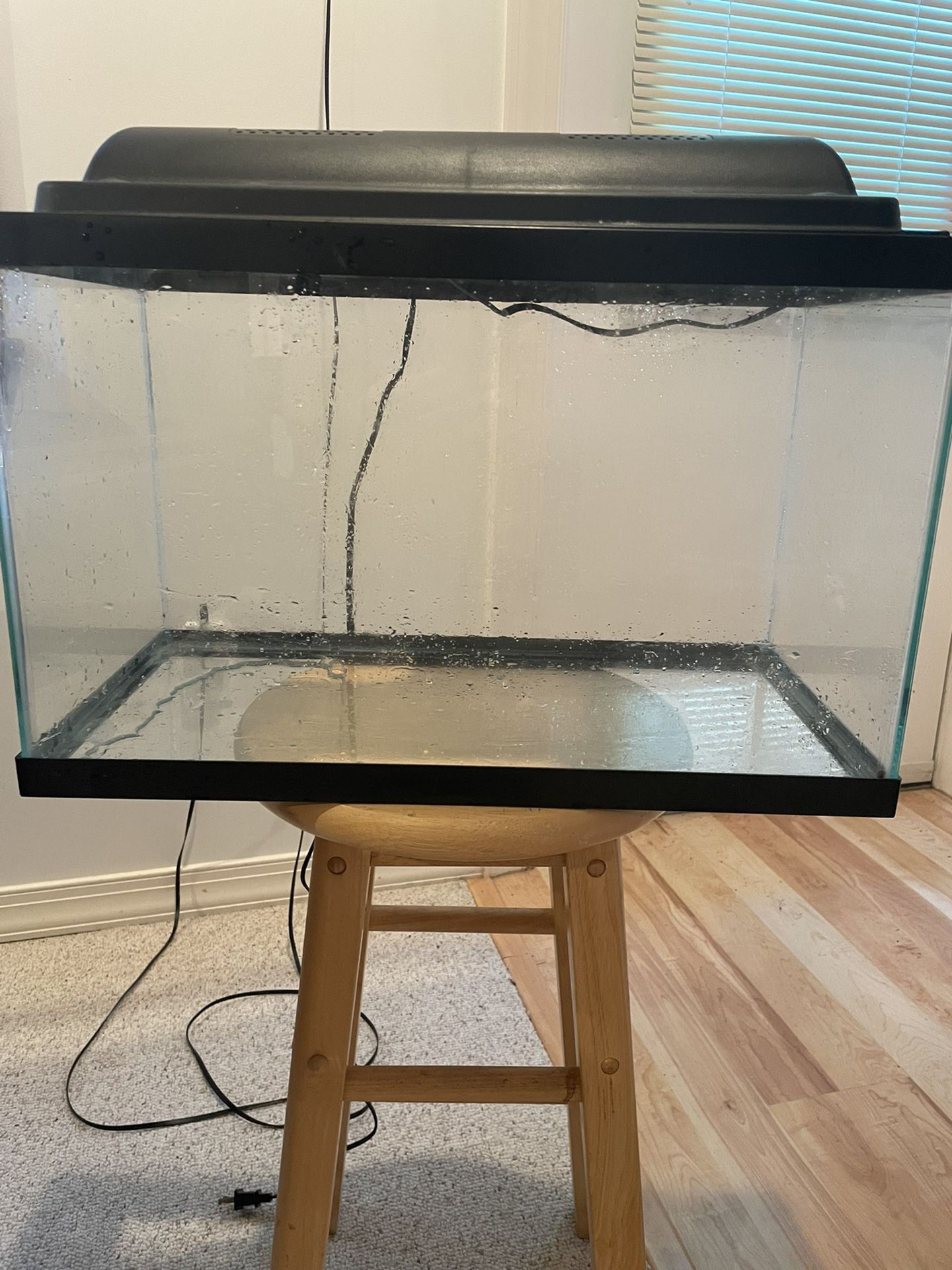 Used Fish Tank With Accessories 