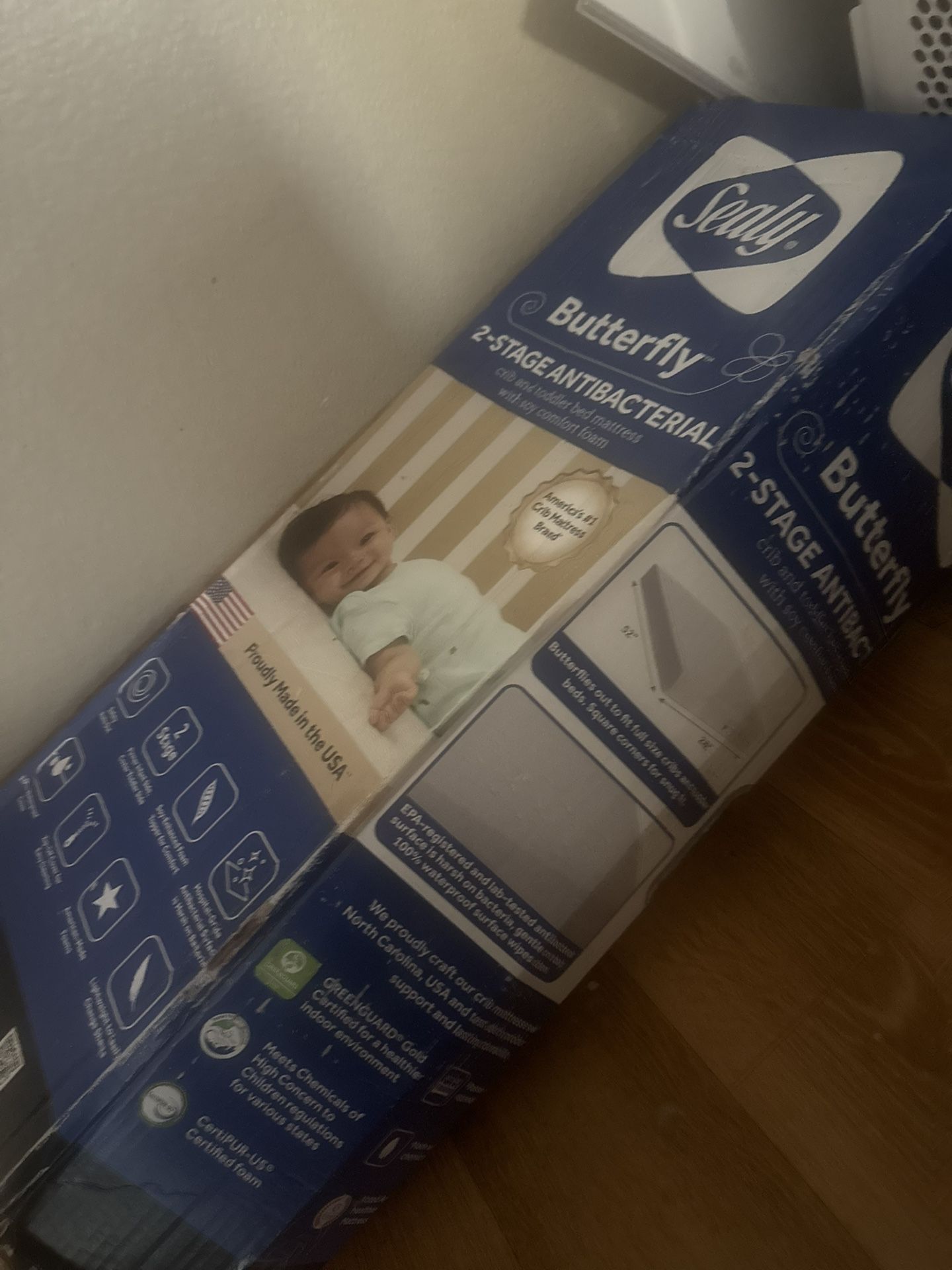 Crib Mattress / Toddler Bed Mattress by Sealy