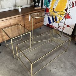 3 piece modern glass table set ( can deliver for $10 )