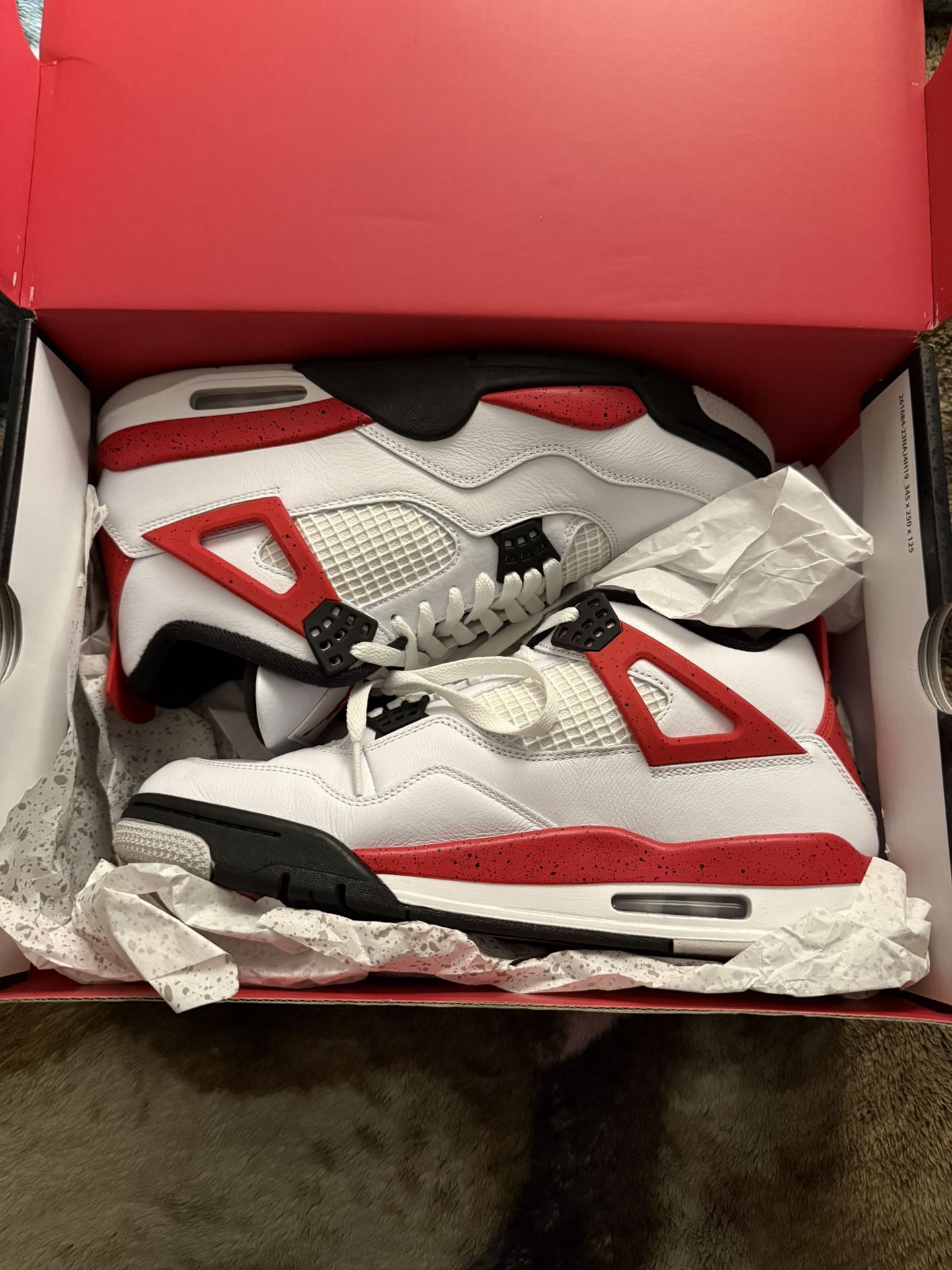 Jordan Retro 4 Red Cement