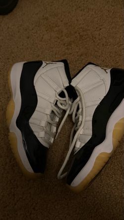 jordan 11s size 9.5