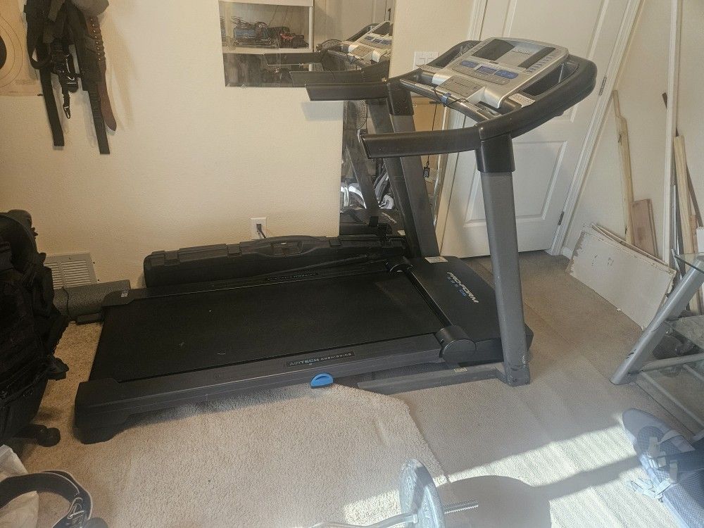 Pro-form Treadmill