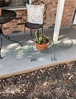 Large 56" Metal Crocodile Garden Statue W/ Center Planter Ring