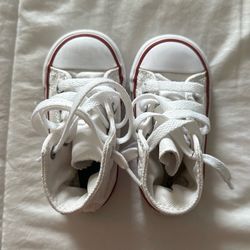 Converse / chucks size 5