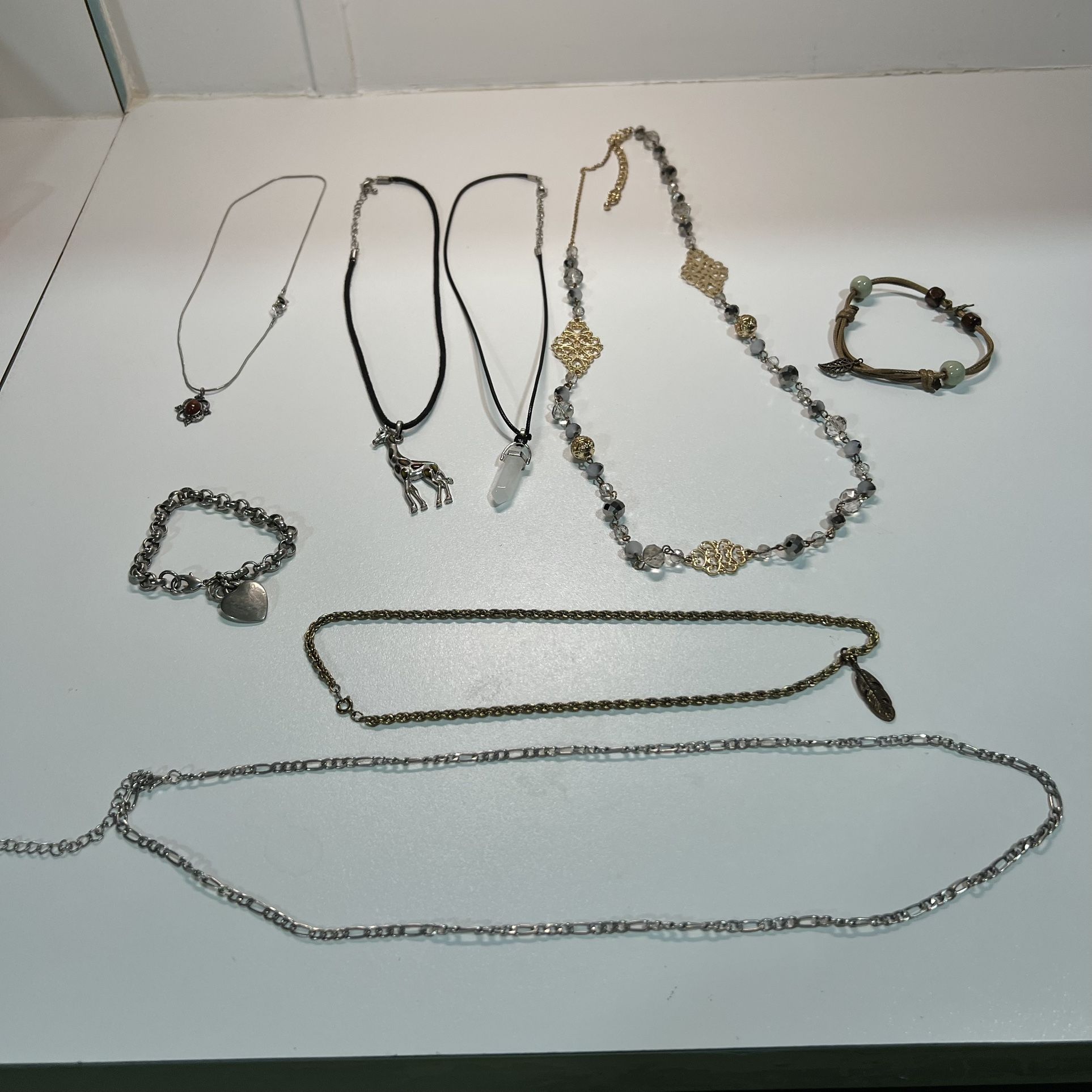 Vintage Lot jewelry 4 pieces vintage