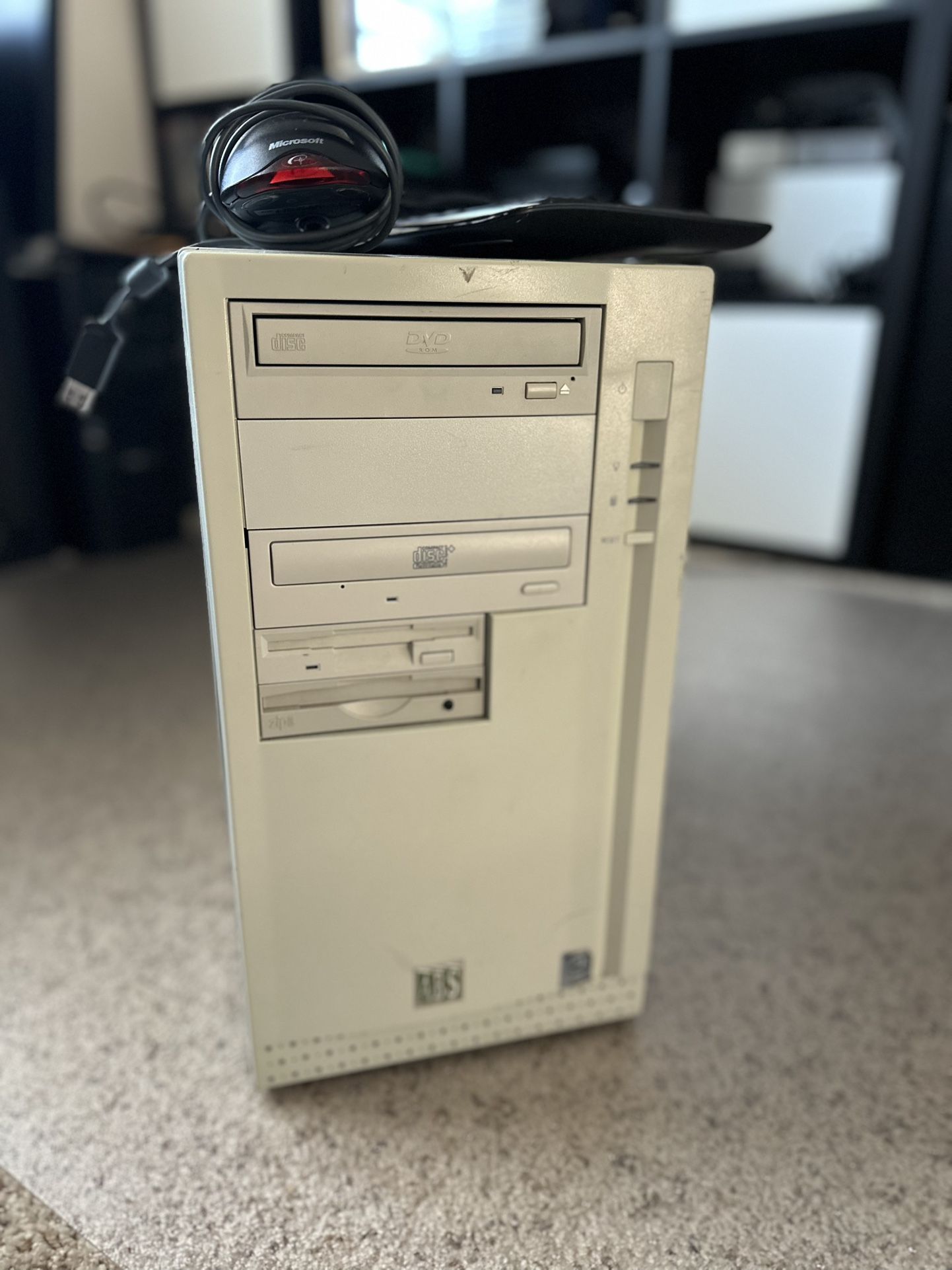 Retro PC - InWin ASUS pentium 4 2.0 GHz 