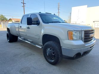 2009 GMC Sierra 3500 Dually  4x4 SLT Clean Title