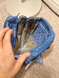 Rawlings 10" Left Handed Baseball Mitt OBO