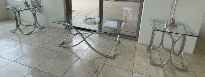 Beautiful Coffee Table Set