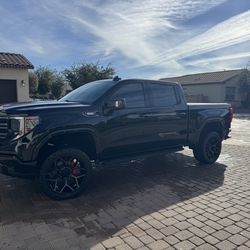 2022 (new interior) GMC at4 1500 diesel