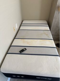 Twin mattress
