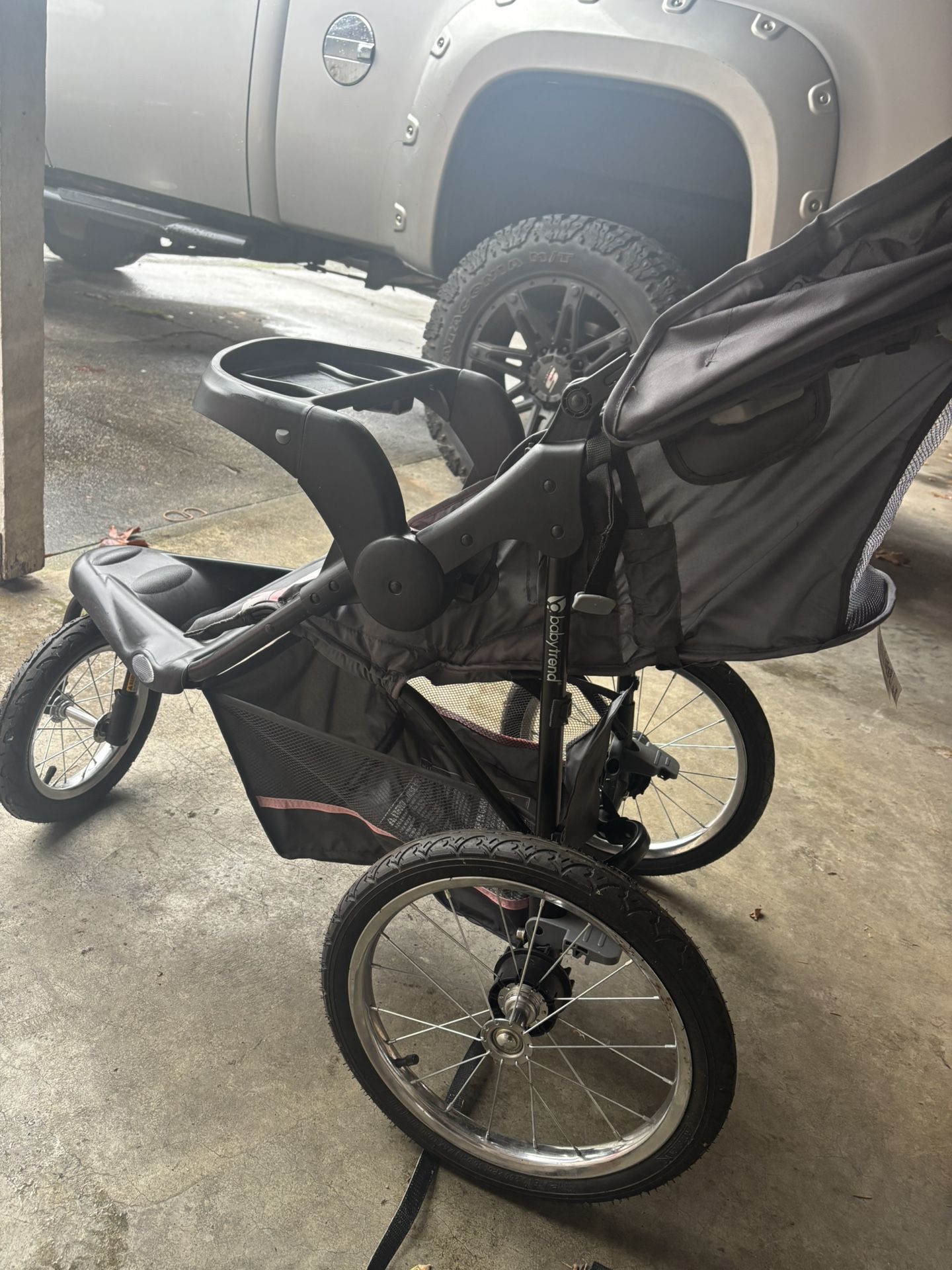Baby trend stroller 