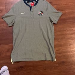 Nike Soccer Shirt LARGE